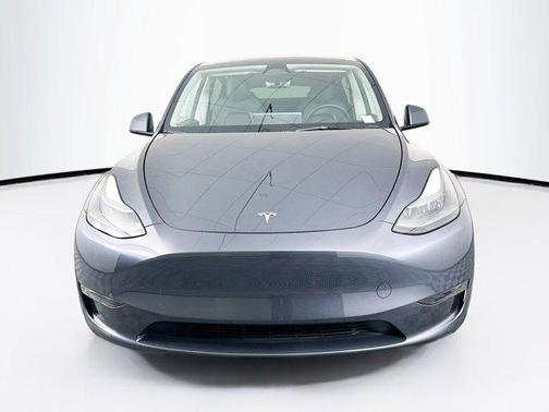 2023 Tesla Model Y RWD