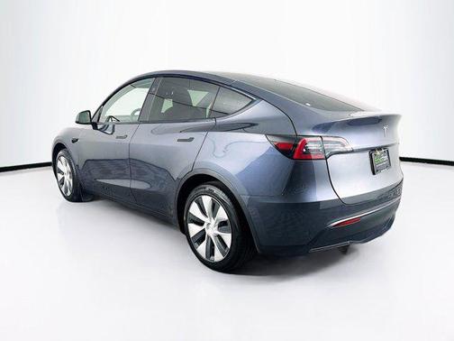 2023 Tesla Model Y RWD
