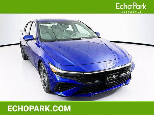 2025 Hyundai ELANTRA SEL