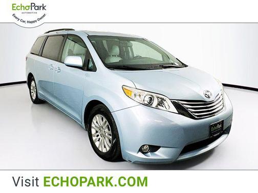 2017 Toyota Sienna XLE