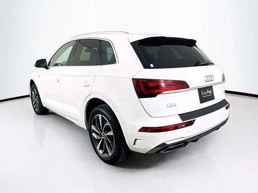2023 Audi Q5 45 S line Premium Plus