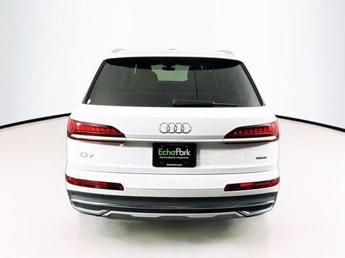 2022 Audi Q7 55 Prestige