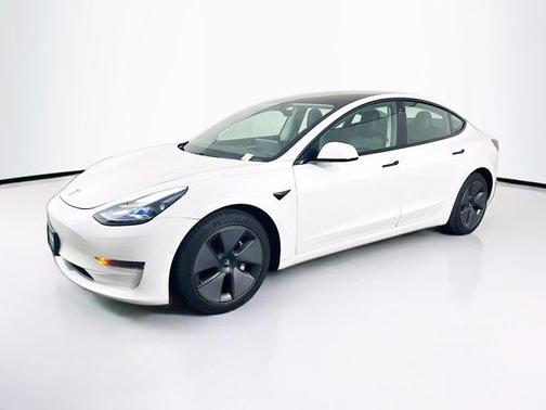 Pearl White Multi-Coat 2021 Tesla Model 3 Standard Range Plus