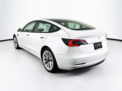 2022 Tesla Model 3 Standard Range