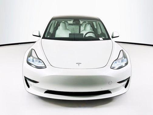 2022 Tesla Model 3 Standard Range