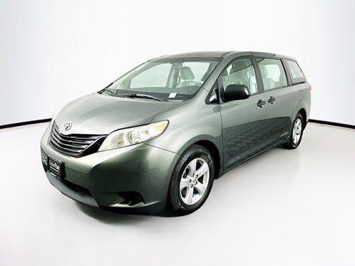 2014 Toyota Sienna L