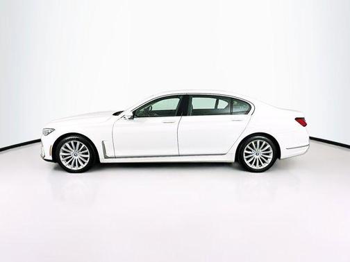 2022 BMW 740 i xDrive