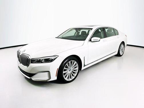 2022 BMW 740 i xDrive