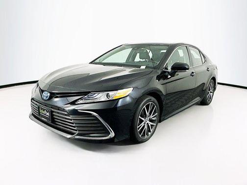 2023 Toyota Camry Hybrid XLE