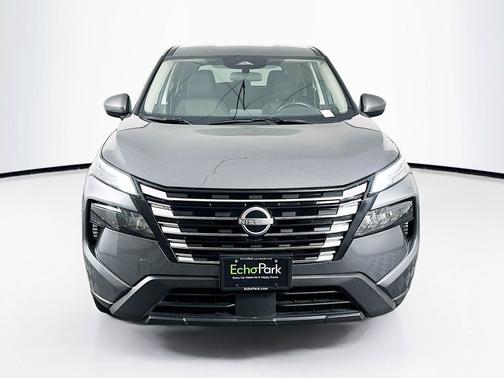 Gun Metallic 2025 Nissan Rogue SV
