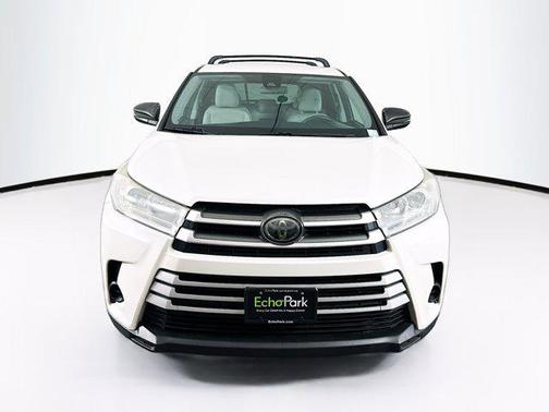 2017 Toyota Highlander LE