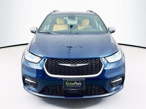 2023 Chrysler Pacifica L