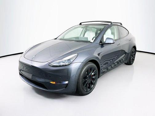 2022 Tesla Model Y Long Range Dual Motor All-Wheel Drive
