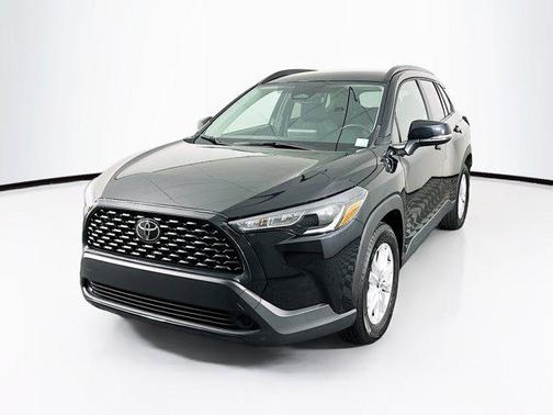 2025 Toyota Corolla Cross LE