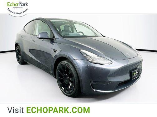 2022 Tesla Model Y Long Range Dual Motor All-Wheel Drive