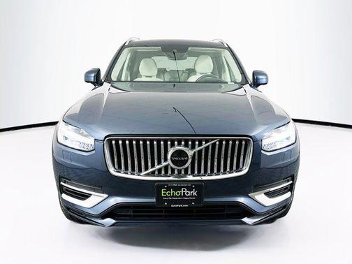 2022 Volvo XC90 Recharge Plug-In Hybrid T8 Inscription Expression 7 Passenger