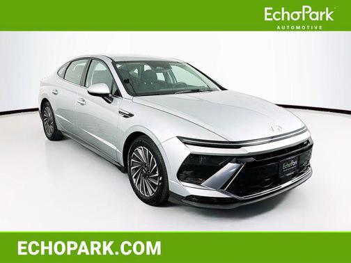 2025 Hyundai SONATA Hybrid SE