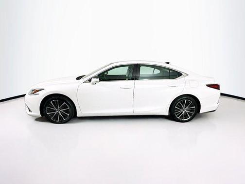 2022 Lexus ES 350 Base