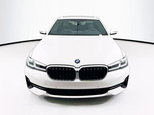 2022 BMW 530e Base
