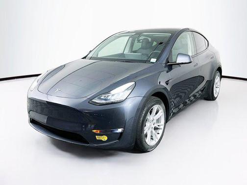 2022 Tesla Model Y Long Range Dual Motor All-Wheel Drive