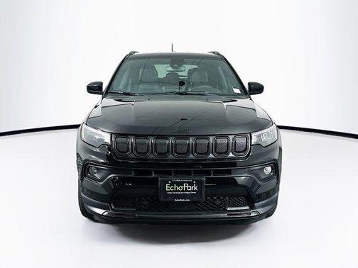 Diamond Black Crystal Pearlcoat 2022 Jeep Compass Latitude