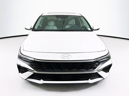 2025 Hyundai ELANTRA HEV Limited