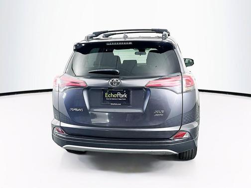 Magnetic Gray Metallic 2018 Toyota RAV4 XLE