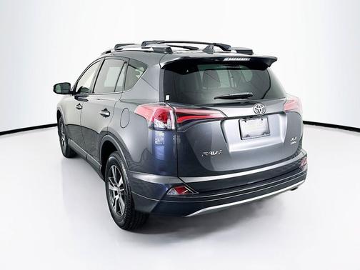 Magnetic Gray Metallic 2018 Toyota RAV4 XLE
