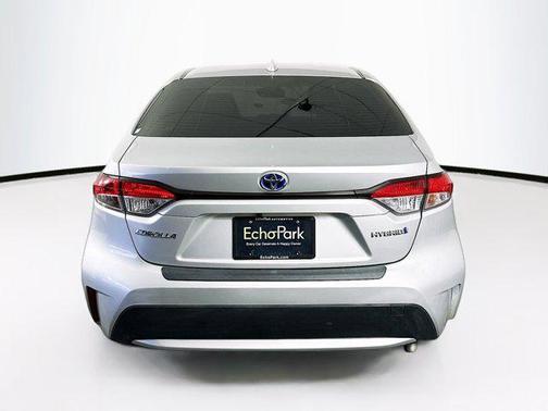 2020 Toyota Corolla Hybrid LE