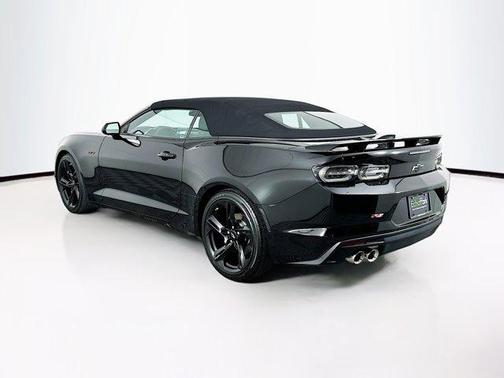 2023 Chevrolet Camaro RWD Convertible LT1