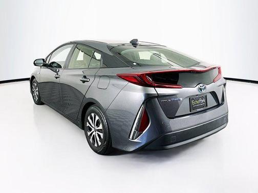 2021 Toyota Prius Prime LE