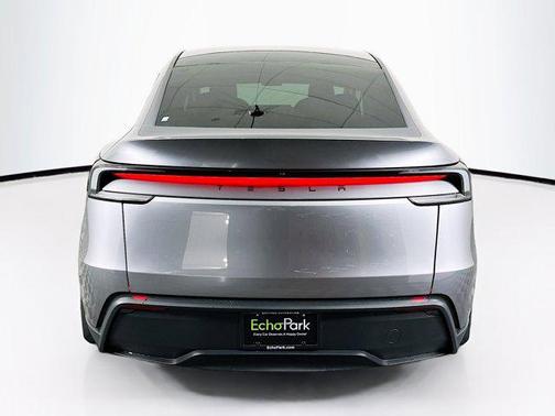 2026 Tesla Model Y Premium Rear-Wheel Drive