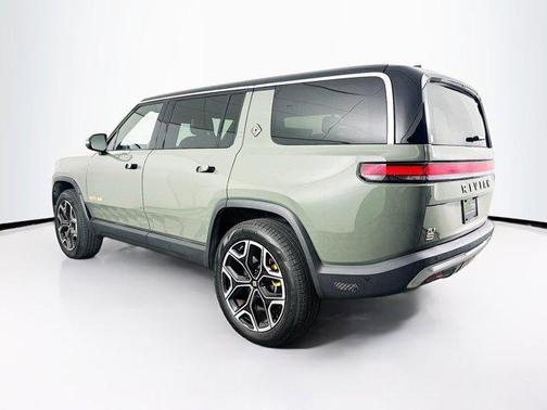 2022 Rivian R1S Launch Edition