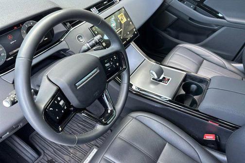 2024 Land Rover Range Rover Evoque Dynamic SE