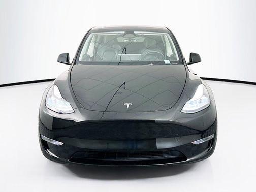 2025 Tesla Model Y Long Range Dual Motor All-Wheel Drive