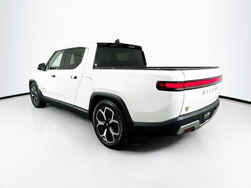 2022 Rivian R1T Adventure