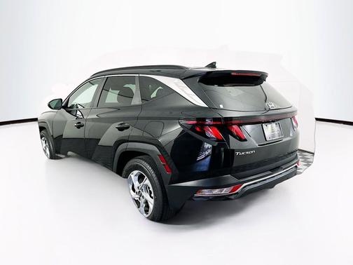Black Pearl 2024 Hyundai TUCSON SEL