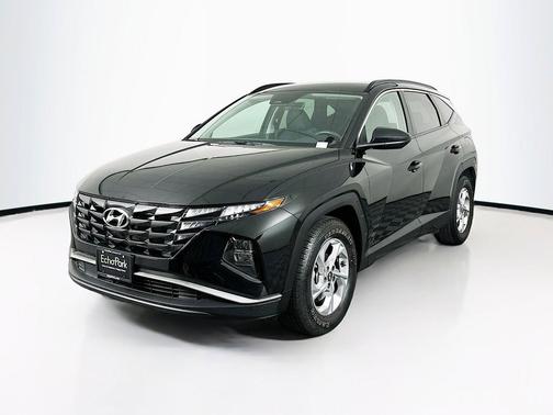 Black Pearl 2024 Hyundai TUCSON SEL