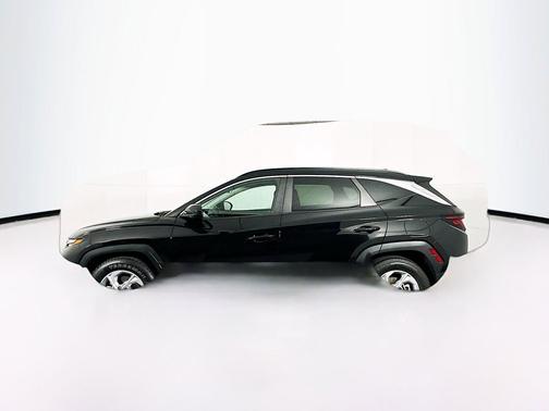 Black Pearl 2024 Hyundai TUCSON SEL