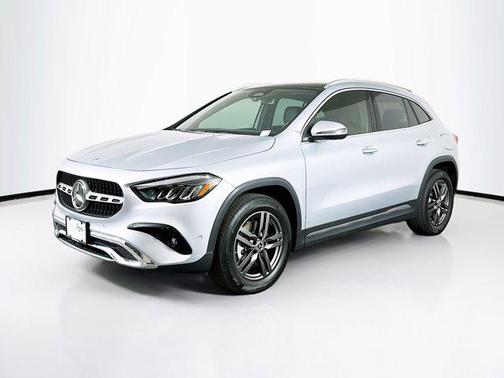 Cirrus Silver Metallic 2025 Mercedes-Benz GLA 250 4MATIC