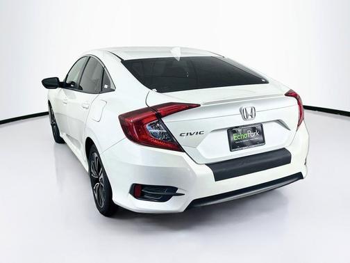 White 2018 Honda Civic EX-T