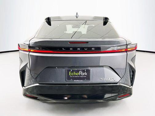 2023 Lexus RZ 450e Luxury