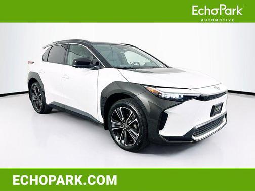 Wind Chill Pearl w/Black Roof 2024 Toyota bZ4X Limited