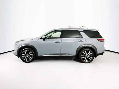 2023 Nissan Pathfinder Platinum 4WD