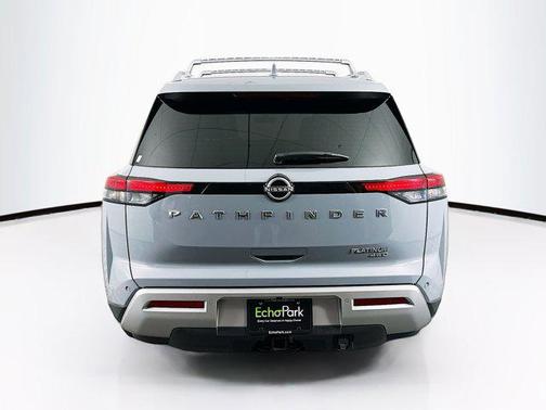2023 Nissan Pathfinder Platinum 4WD