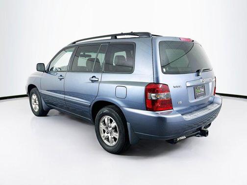 2004 Toyota Highlander Base