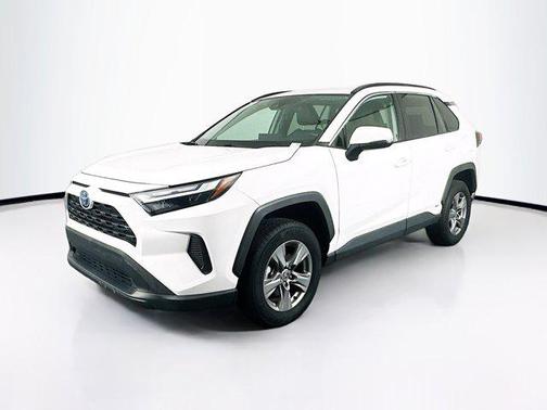 2022 Toyota RAV4 Hybrid XLE