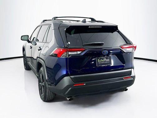 2020 Toyota RAV4 Hybrid XLE