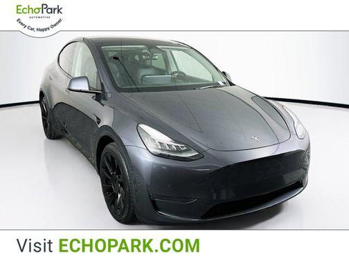 2022 Tesla Model Y Long Range Dual Motor All-Wheel Drive