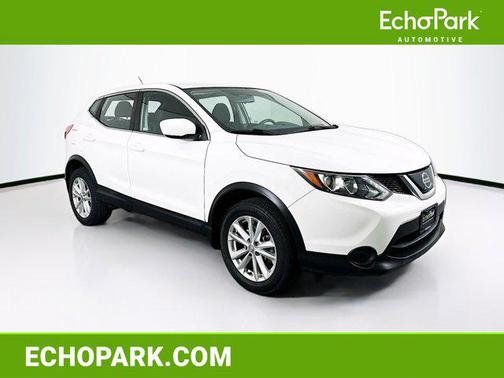 Glacier White 2018 Nissan Rogue Sport S